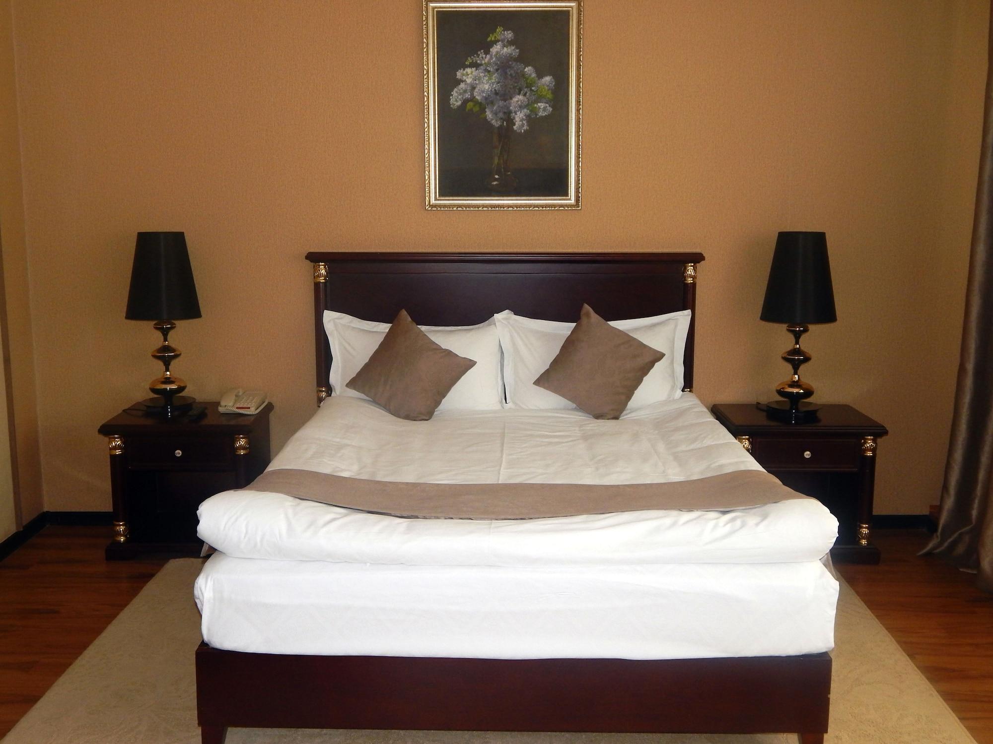 Reikartz Park Astana Ex-Royal Park Hotel & Spa מראה חיצוני תמונה