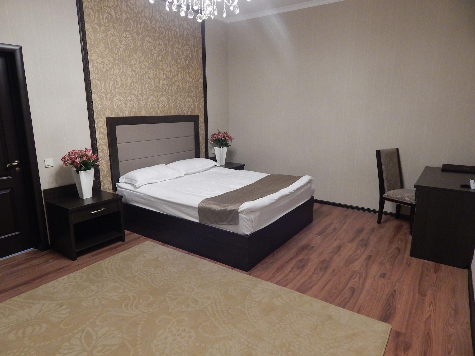 Reikartz Park Astana Ex-Royal Park Hotel & Spa מראה חיצוני תמונה