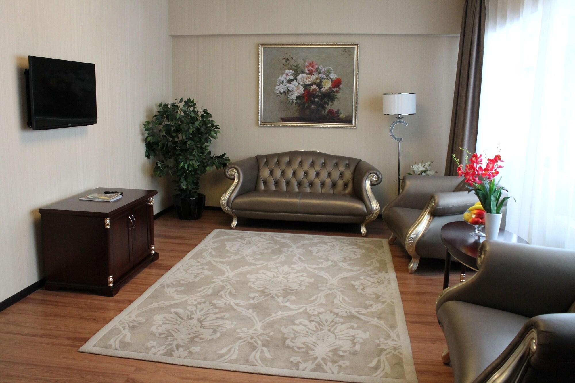 Reikartz Park Astana Ex-Royal Park Hotel & Spa מראה חיצוני תמונה