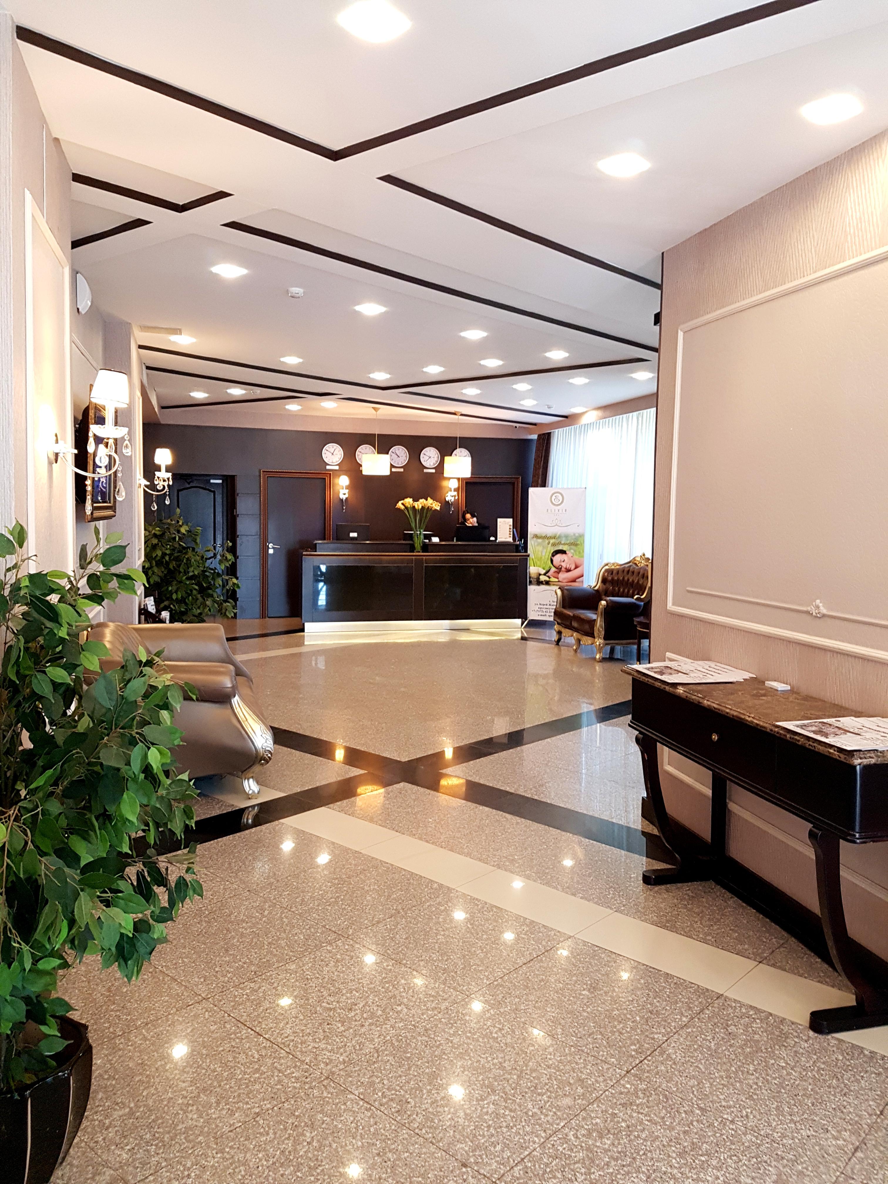 Reikartz Park Astana Ex-Royal Park Hotel & Spa מראה חיצוני תמונה
