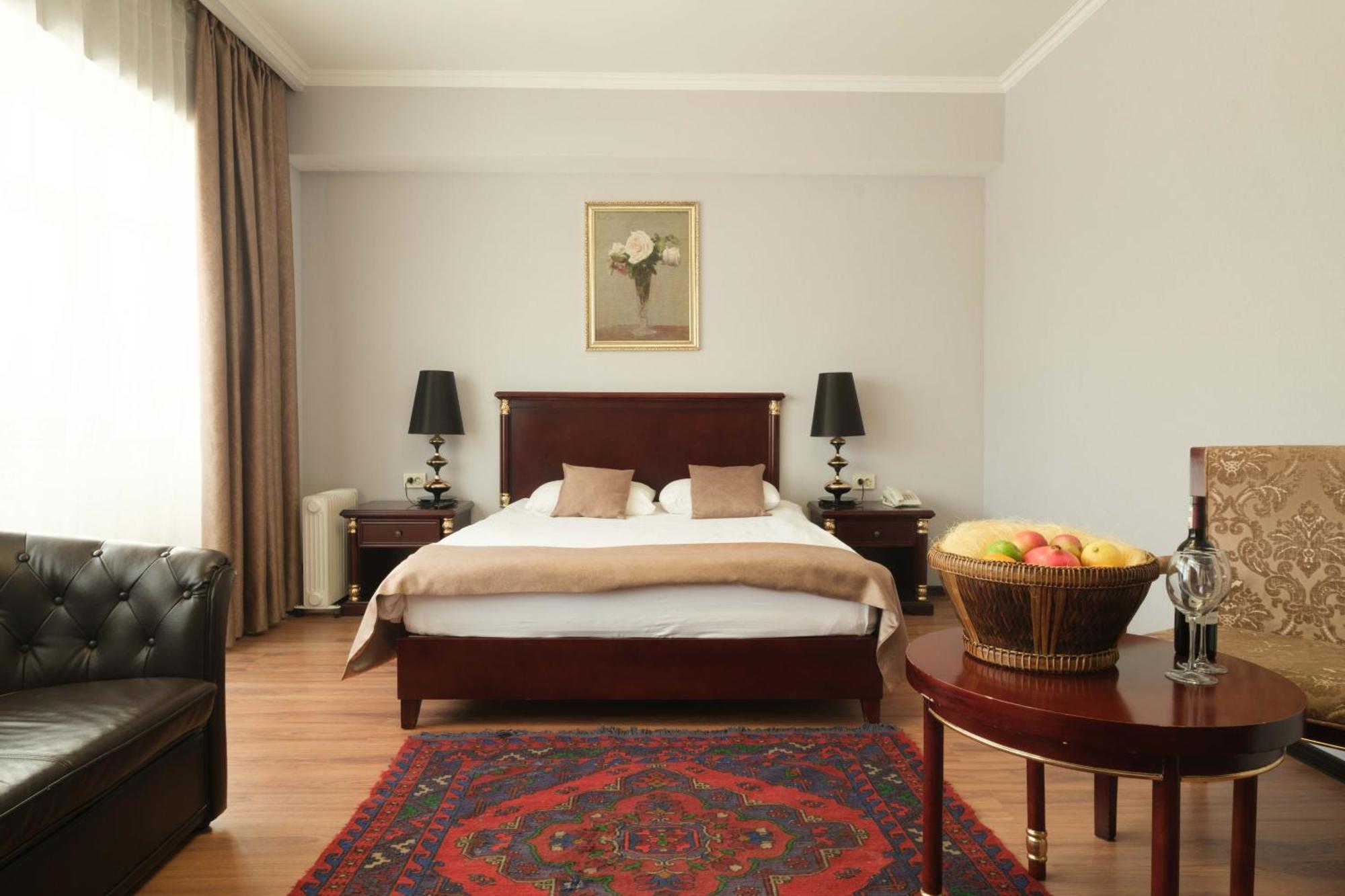 Reikartz Park Astana Ex-Royal Park Hotel & Spa מראה חיצוני תמונה