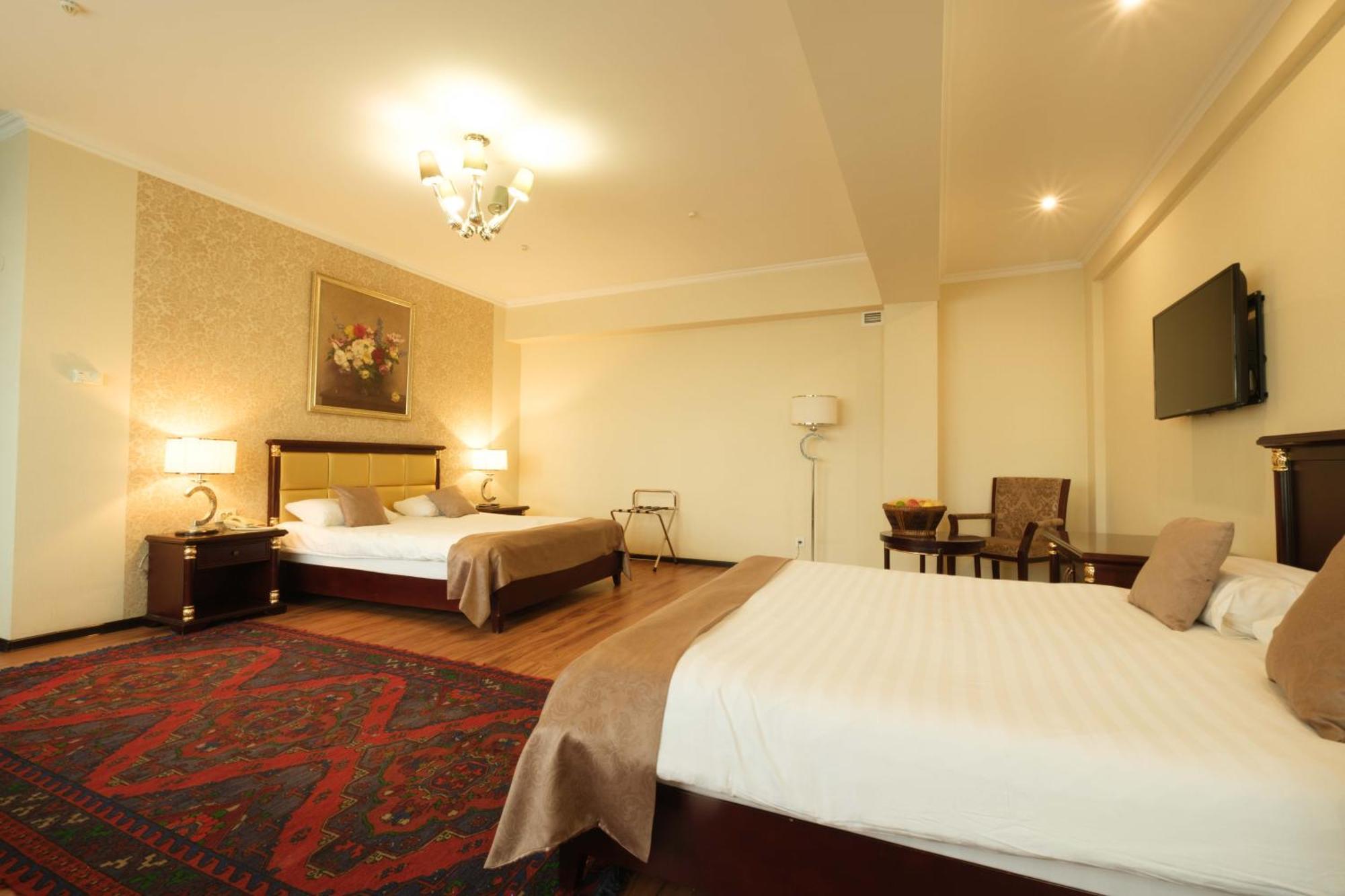 Reikartz Park Astana Ex-Royal Park Hotel & Spa מראה חיצוני תמונה