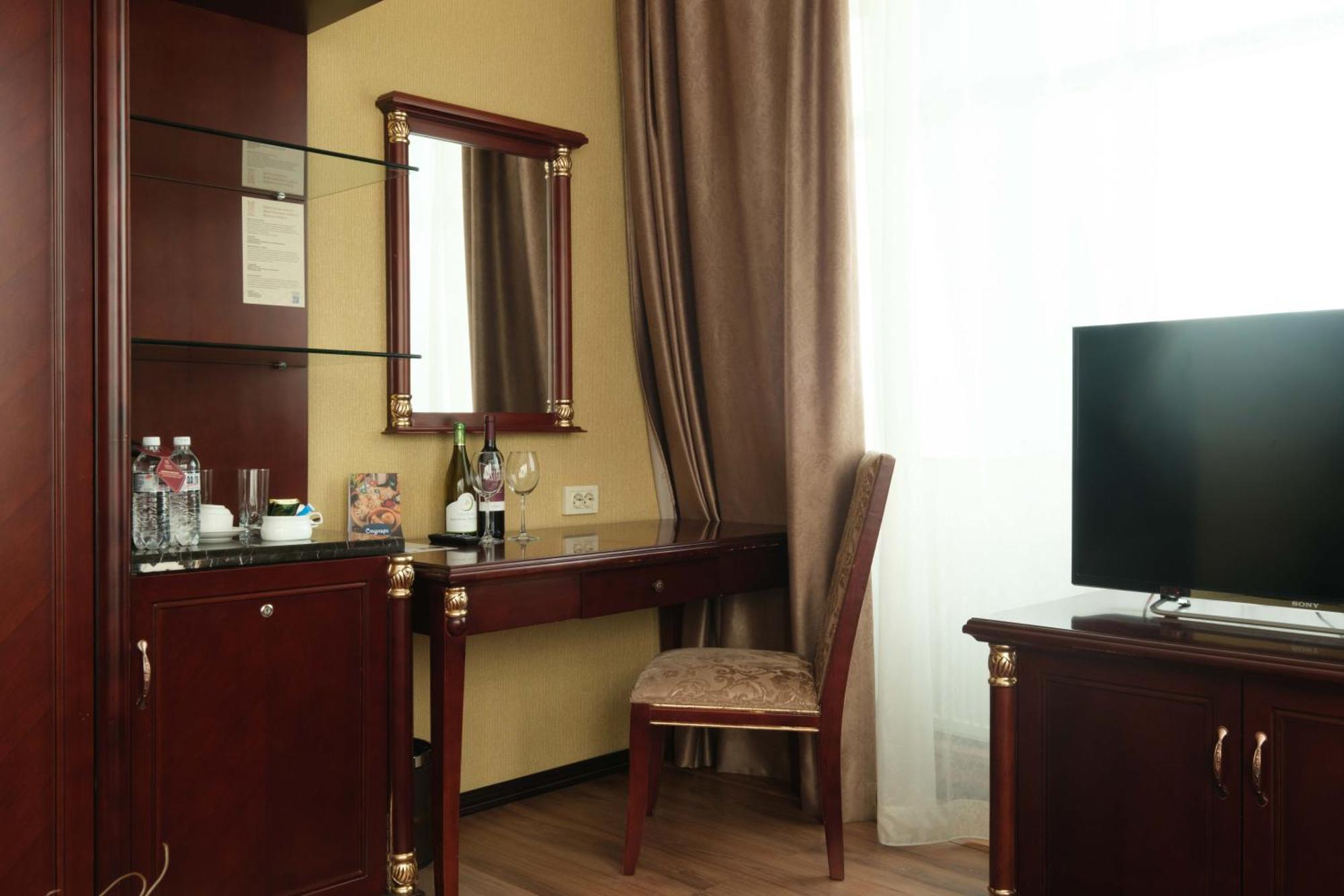 Reikartz Park Astana Ex-Royal Park Hotel & Spa מראה חיצוני תמונה